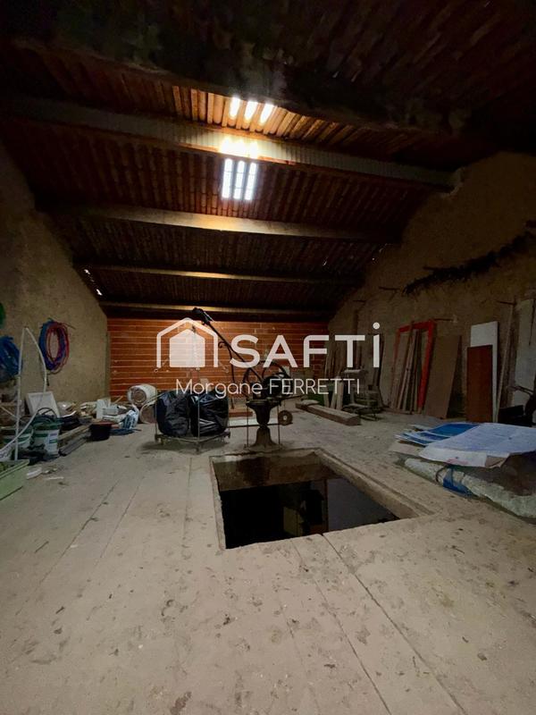 Maison - 250 m² - 7 pièces