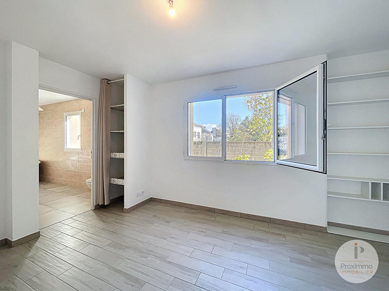 Maison - 200 m² - 7 pièces