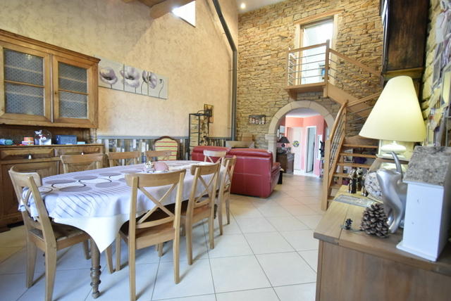 Maison - 155 m² - 6 pièces