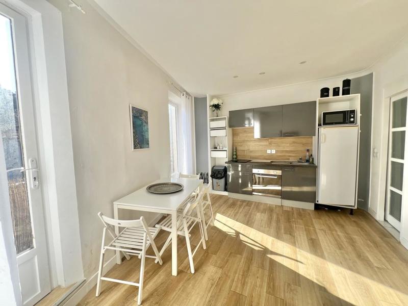 Studio - 27 m² - 1 pièce