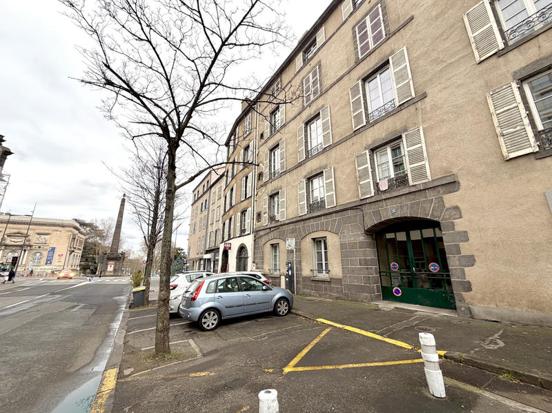 Appartement - 146 m² - 5 pièces