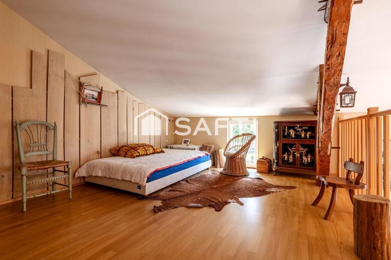 Maison - 190 m² - 8 pièces