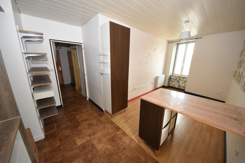Maison - 220 m² - 7 pièces