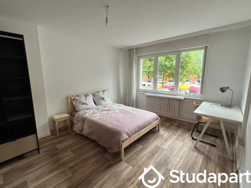 Chambre - 12 m² - 1 pièce