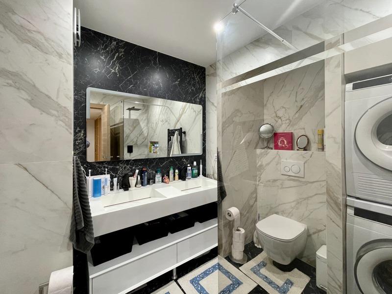 Appartement - 82 m² - 3 pièces