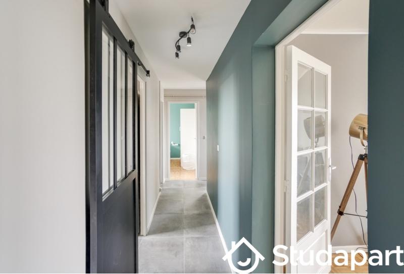 Chambre - 9 m² - 1 pièce