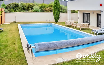 Maison - 300 m² - 10 pièces