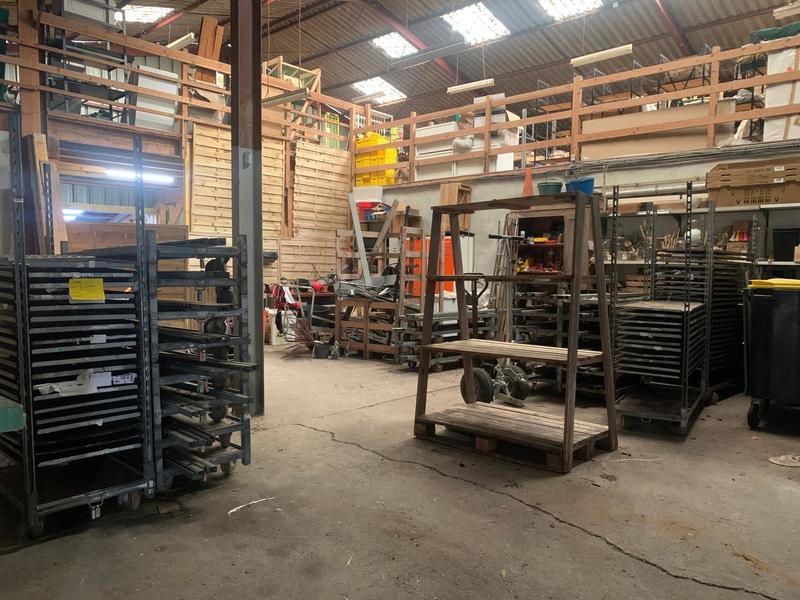 Local commercial - 450 m² - 5 pièces