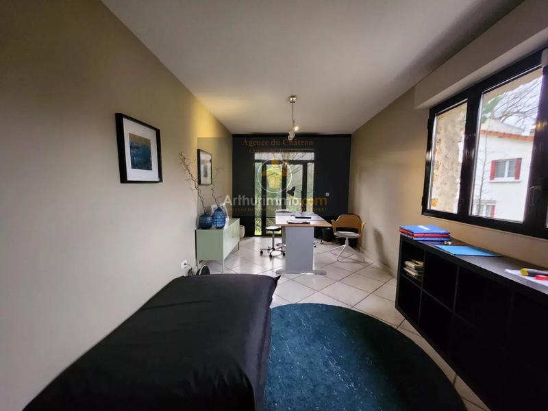 Maison - 254 m² - 10 pièces