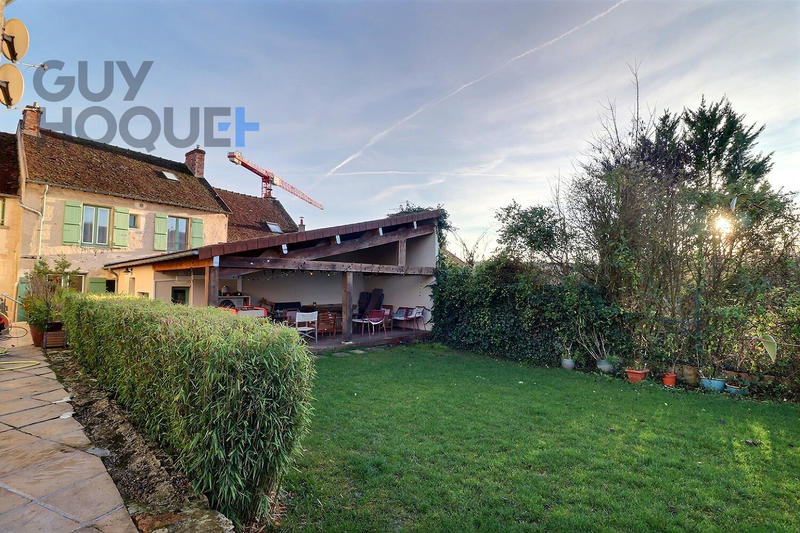 Maison - 177 m² - 7 pièces