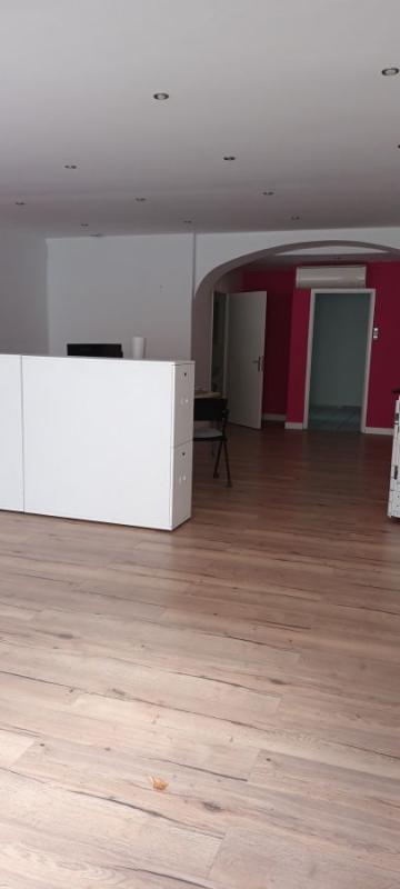 Bureau - 79 m² - 2 pièces