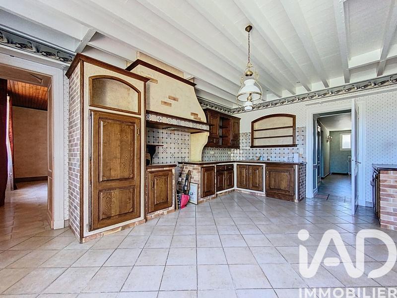 Maison - 198 m² - 7 pièces