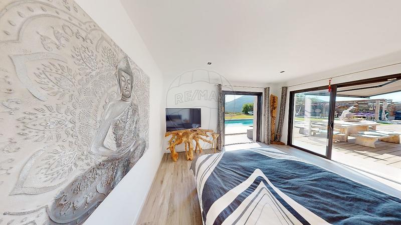 Villa - 150 m² - 4 pièces