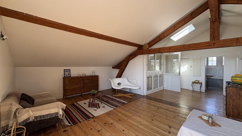 Appartement bourgeois - 76 m² - 3 pièces