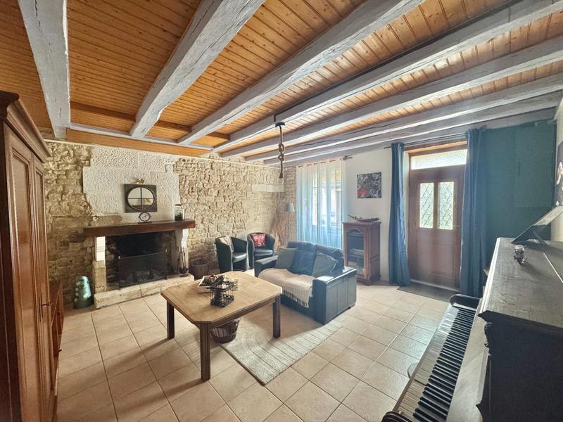 Maison - 186 m² - 6 pièces