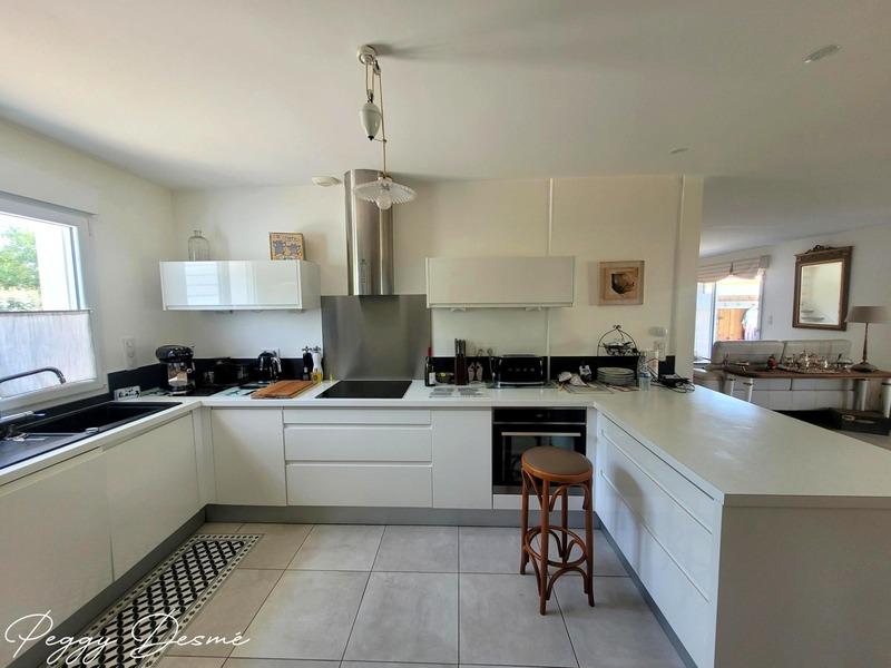 Villa - 170 m² - 6 pièces