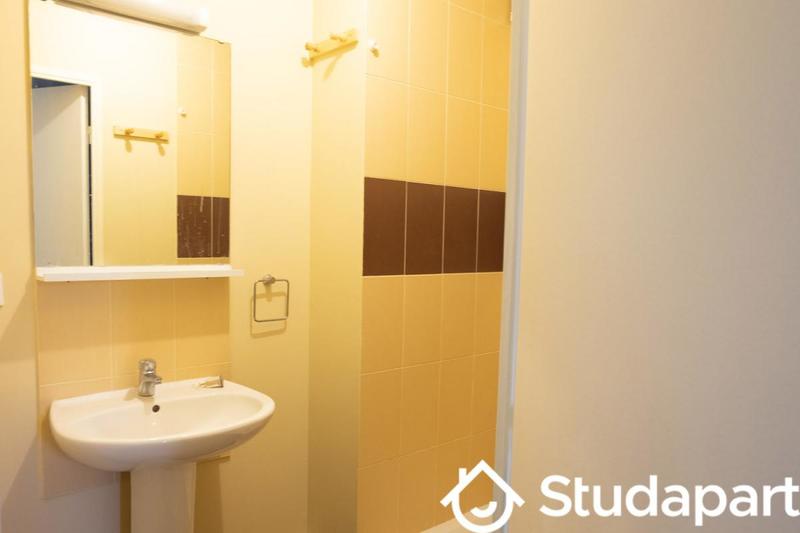 Chambre - 12 m² - 1 pièce