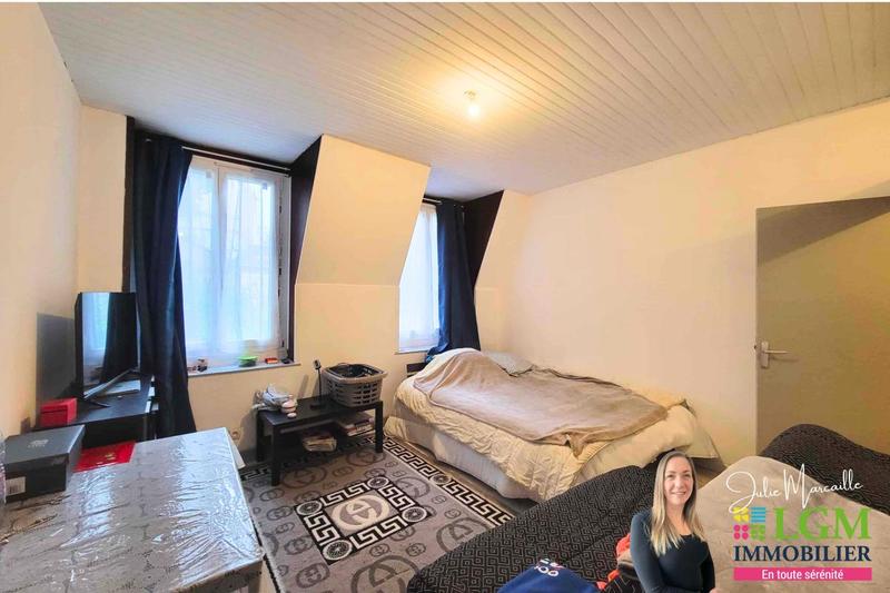 Studio - 24 m² - 1 pièce