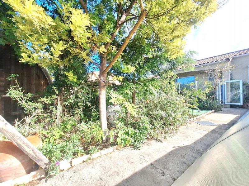 Villa - 90 m² - 4 pièces