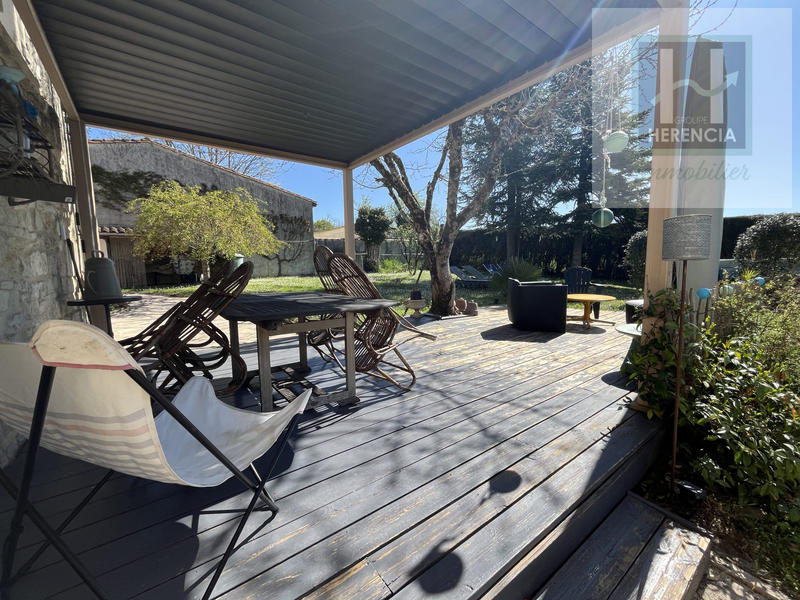 Maison - 170 m² - 7 pièces