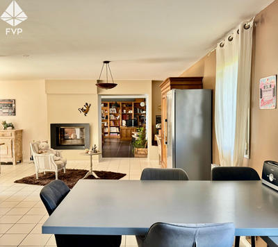 Maison - 170 m² - 7 pièces