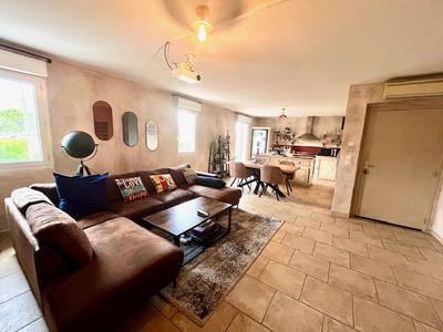 Appartement - 75 m² - 2 pièces