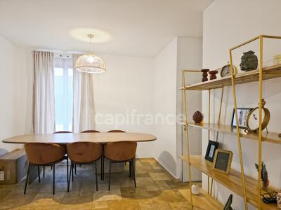 Maison - 200 m² - 7 pièces