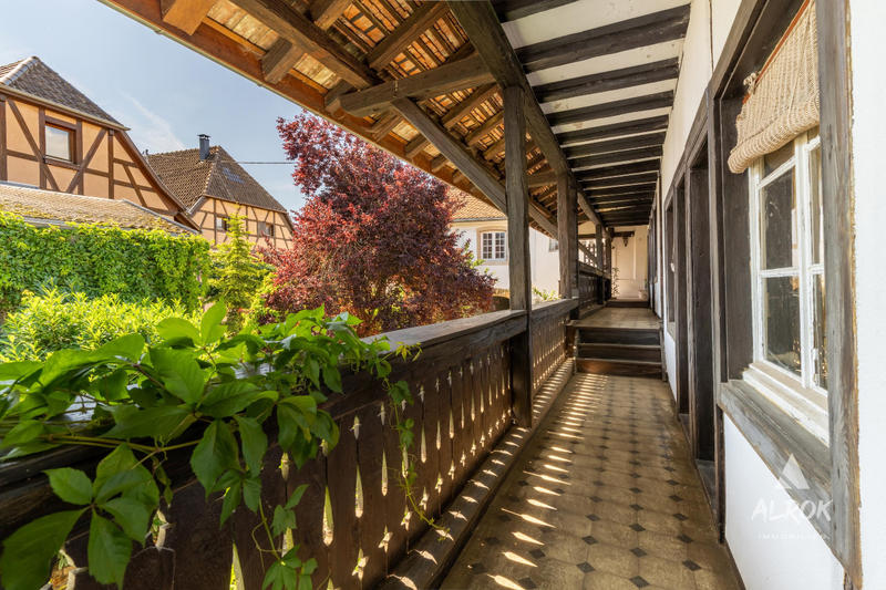 Maison - 583 m² - 16 pièces