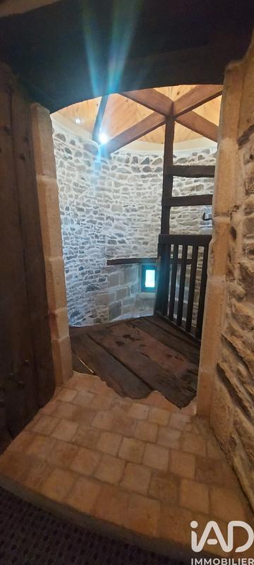 Maison - 392 m² - 15 pièces