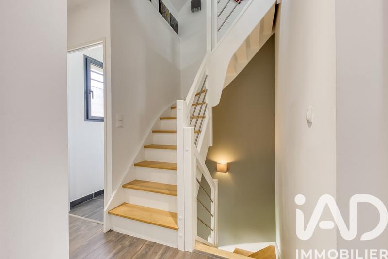 Maison - 166 m² - 6 pièces