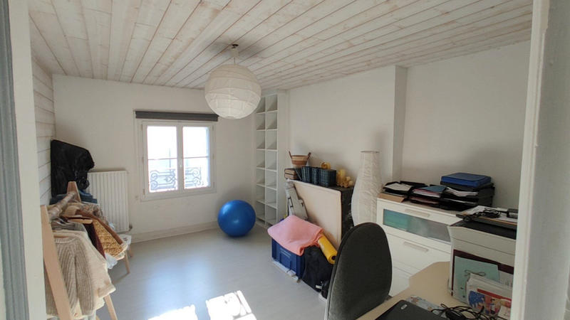 Maison - 183 m² - 8 pièces