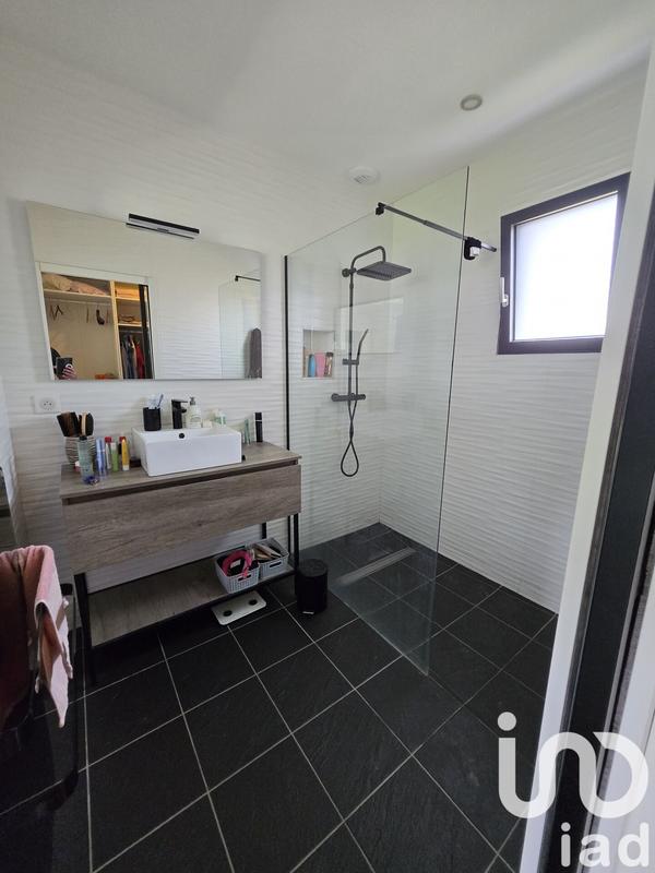 Maison - 138 m² - 5 pièces