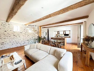 Maison - 139 m² - 5 pièces