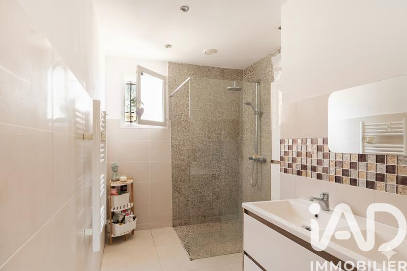 Maison - 85 m² - 5 pièces