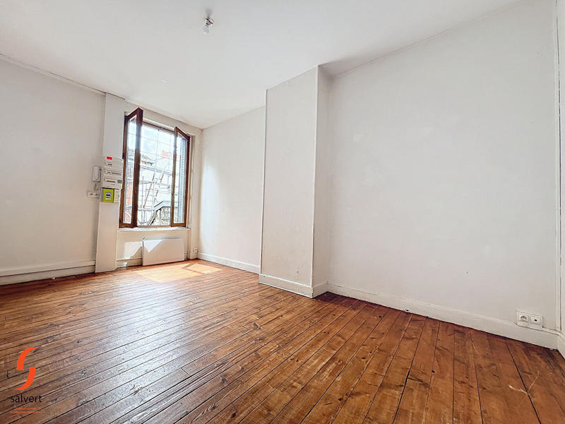 Immeuble - 17 pièces