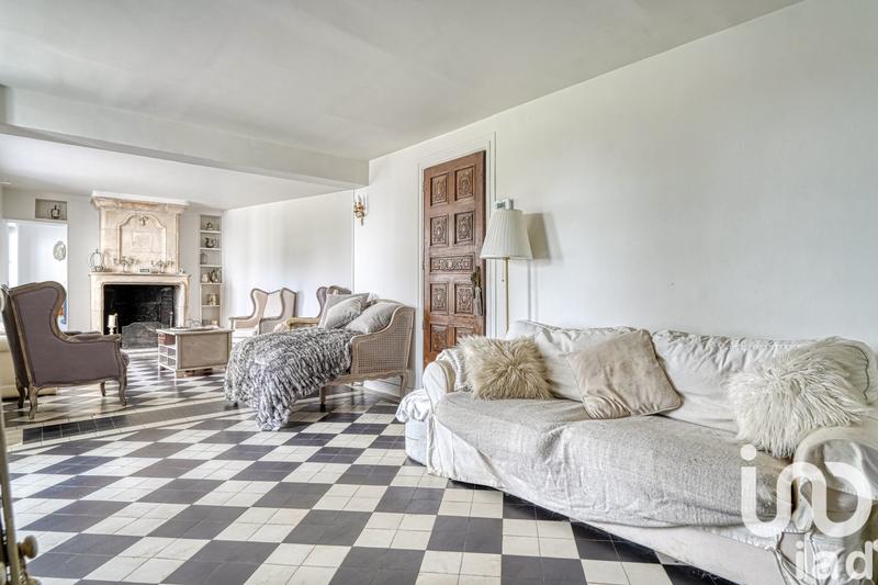 Maison - 350 m² - 13 pièces