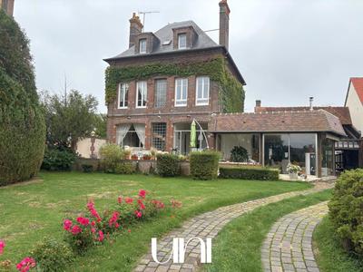 Maison de maîtres - 260 m² - 8 pièces