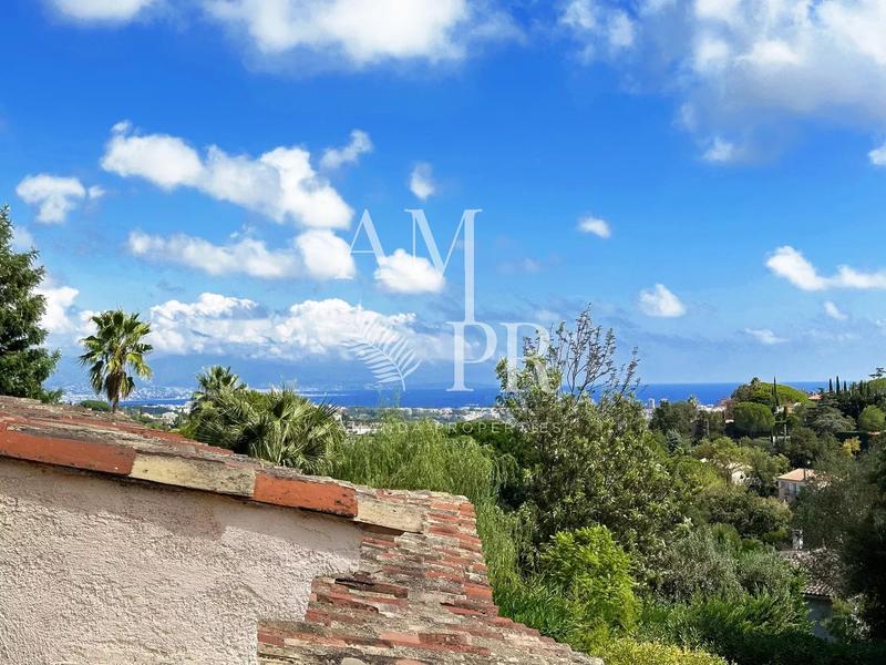 Villa - 240 m² - 7 pièces