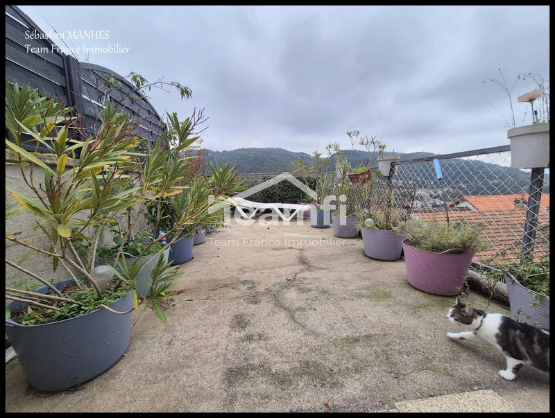 Maison - 157 m² - 8 pièces