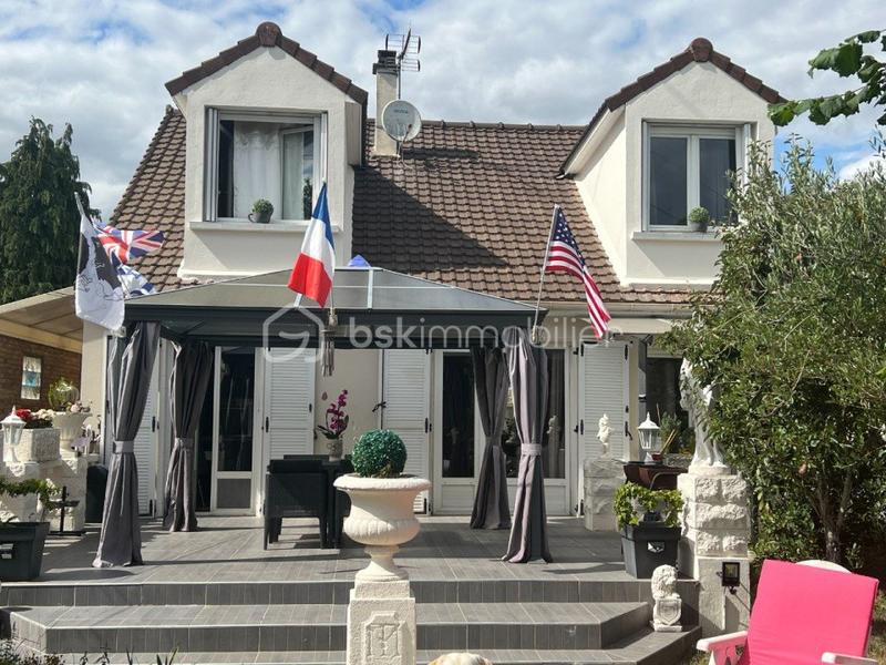 Pavillon - 150 m² - 6 pièces