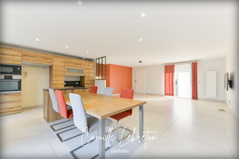 Maison - 146 m² - 7 pièces