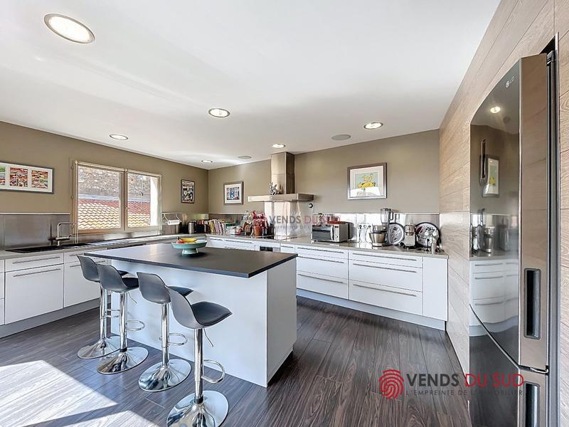 Maison - 246 m² - 6 pièces