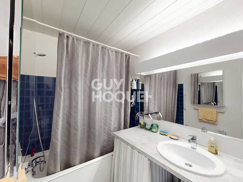 Appartement - 82 m² - 3 pièces