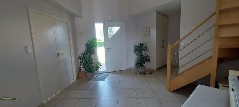 Pavillon - 240 m² - 8 pièces