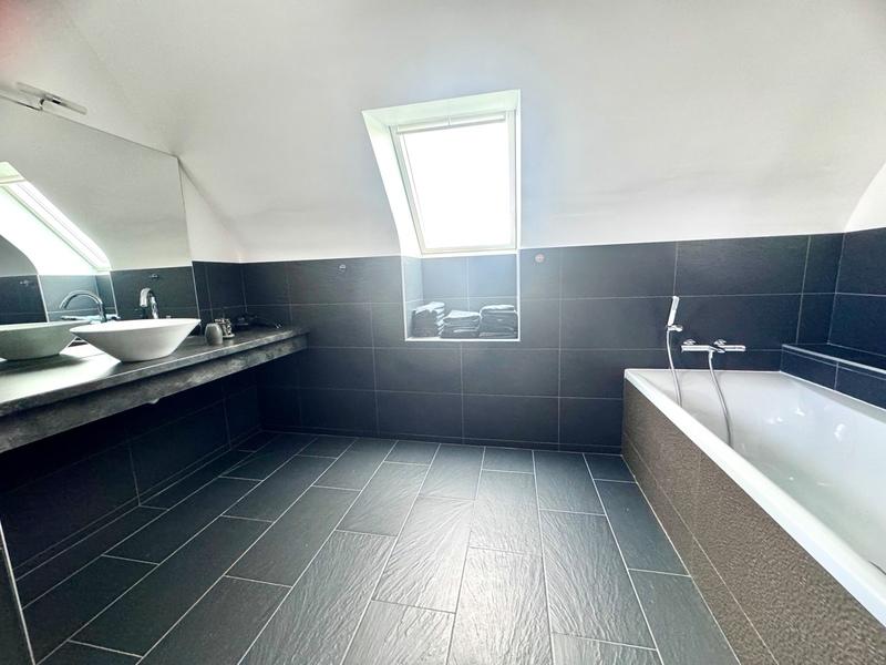 Maison - 158 m² - 6 pièces