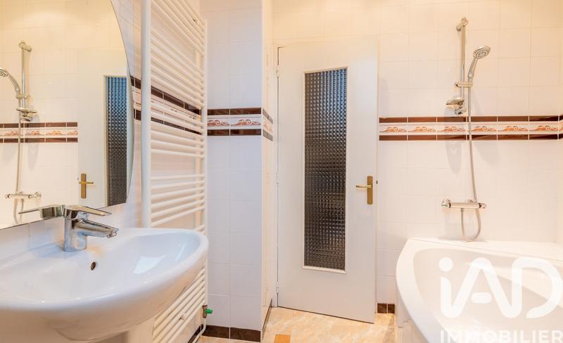 Maison - 90 m² - 6 pièces