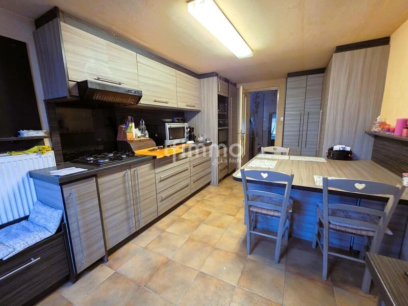 Maison - 103 m² - 6 pièces