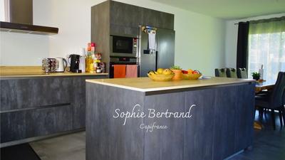 Maison - 90 m² - 5 pièces