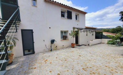 Maison - 133 m² - 2 pièces