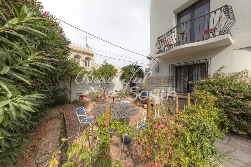 Maison chambre d'hôtes - 305 m² - 8 pièces